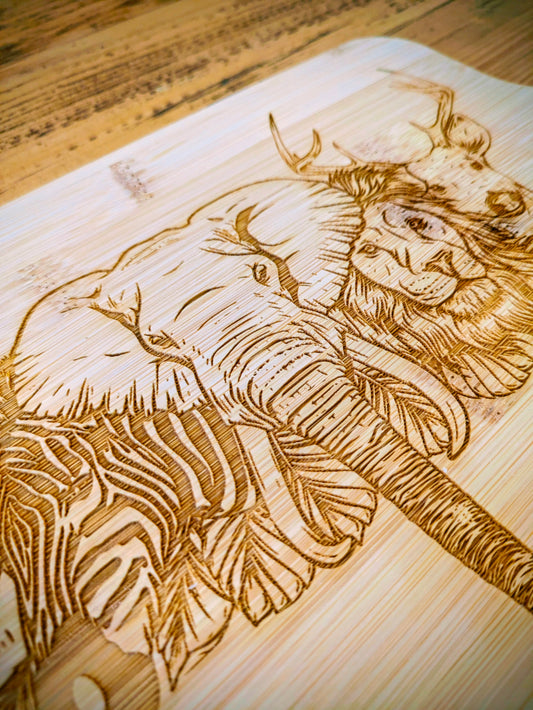 Engraved Bamboo Chopping Board with Handle | Wildlife Animal Design Cutting Board | Rustic Kitchen Decor Gift | Housewarming Present